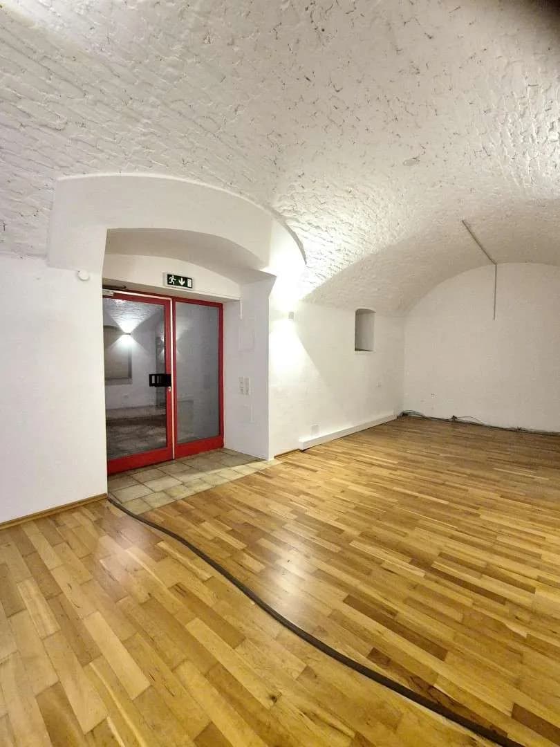 Gewerbeimmobilie mieten in Linz Land – 128 m², € 1.199 – Bild 2 von 4