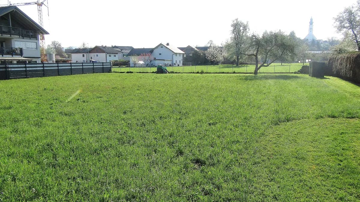 Grundstück kaufen in Braunau am Inn – 1 336 m², € 334.000 – Bild 2 von 6