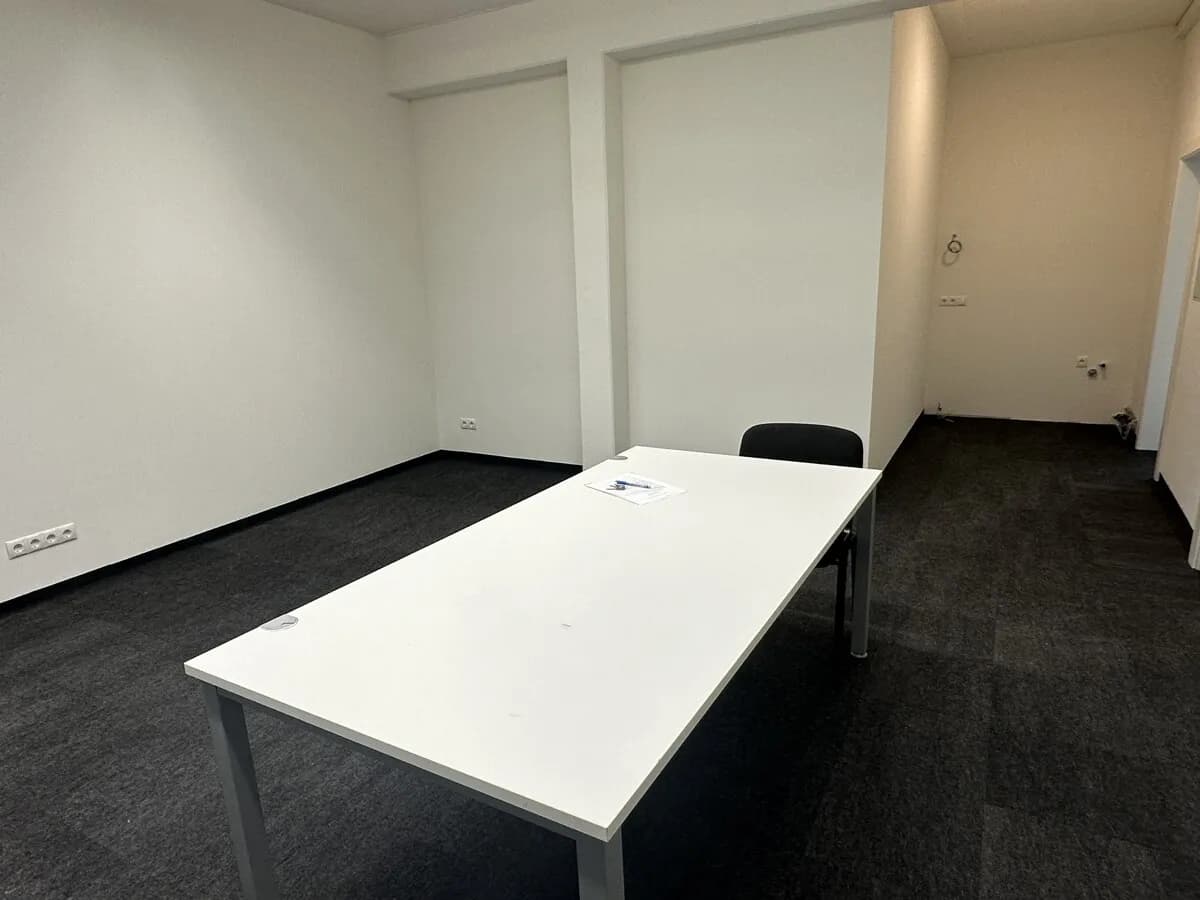 2-Zimmer-Gewerbeimmobilie mieten in Bregenz – 44 m², € 655 – Bild 3 von 5