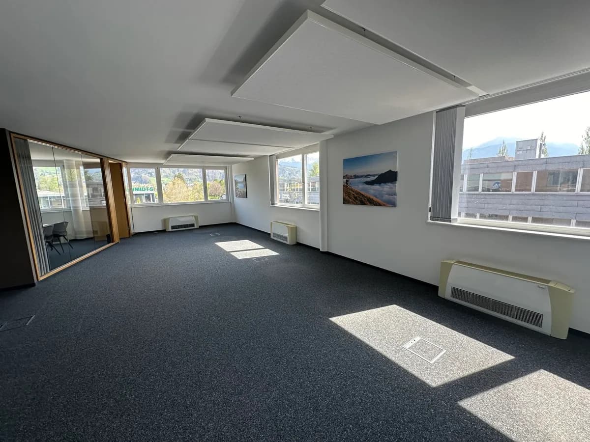 3-Zimmer-Gewerbeimmobilie mieten in Dornbirn – 89 m², € 1.616 – Bild 3 von 9