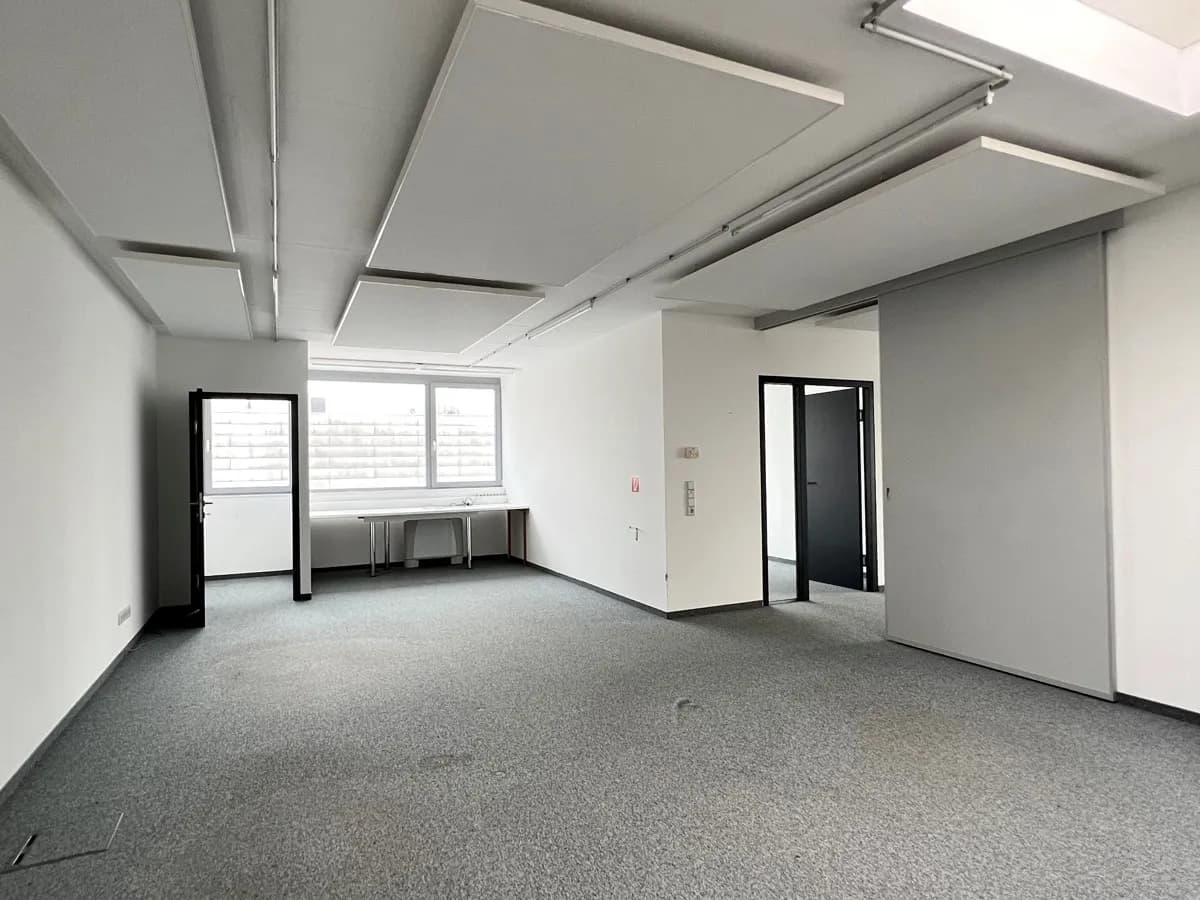 Gewerbeimmobilie mieten in Dornbirn – 207 m², € 1.725 – Bild 9 von 9