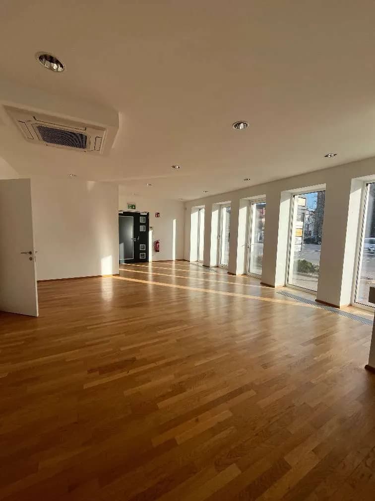 2-Zimmer-Gewerbeimmobilie mieten in Wiener Neustadt – 73 m², € 1.440 – Bild 3 von 10