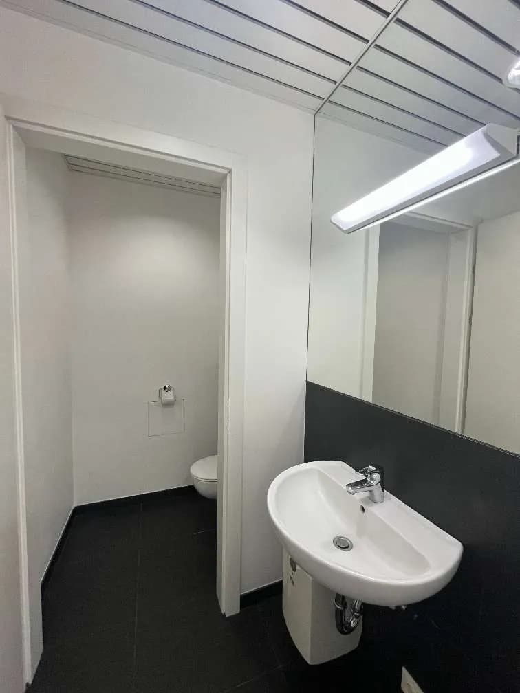 2-Zimmer-Gewerbeimmobilie mieten in Wiener Neustadt – 73 m², € 1.440 – Bild 9 von 10