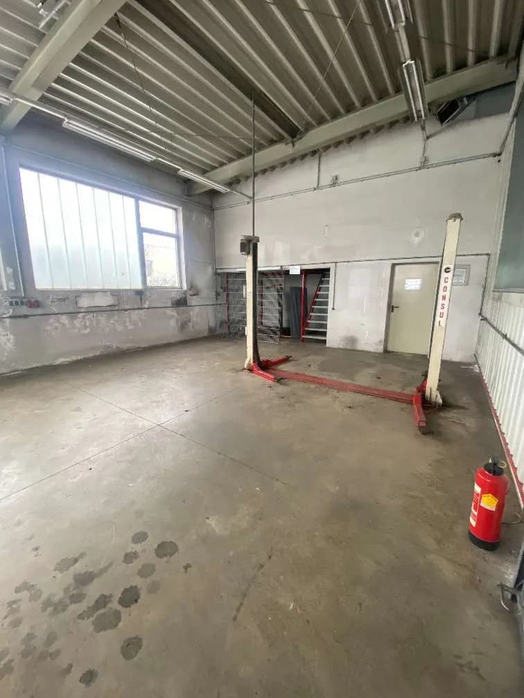 Gewerbeimmobilie mieten in Steyr – 500 m² – Bild 2 von 4