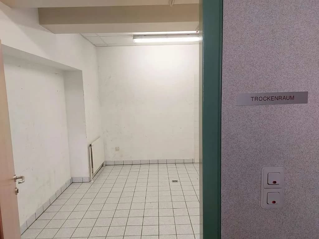 10-Zimmer-Gewerbeimmobilie mieten in Wien – 821 m², € 10.451 – Bild 20 von 23