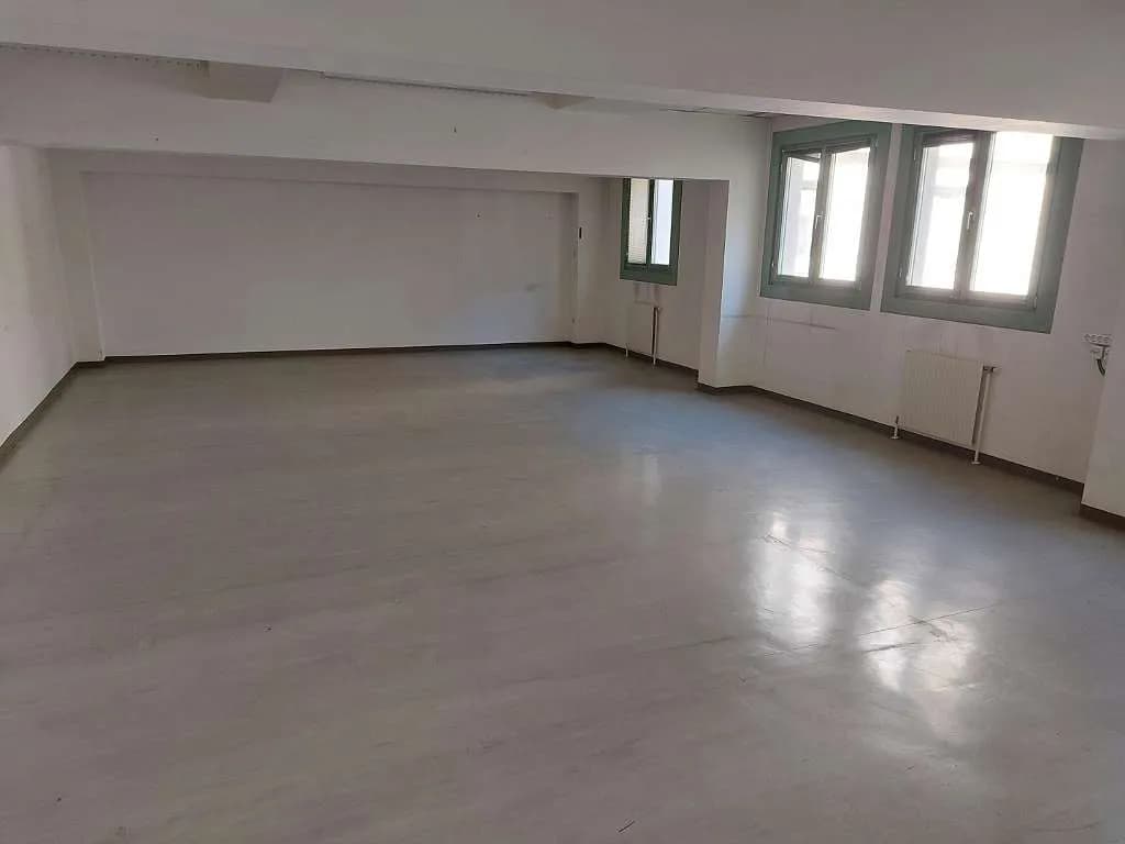 10-Zimmer-Gewerbeimmobilie mieten in Wien – 821 m², € 10.451 – Bild 21 von 23