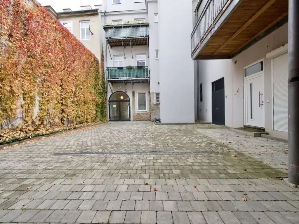 Gewerbeimmobilie kaufen in Wien – 74 m², € 115.200