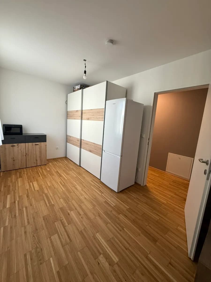 3-Zimmer-Wohnung mieten in Perg – 78 m², € 911 – Bild 8 von 17