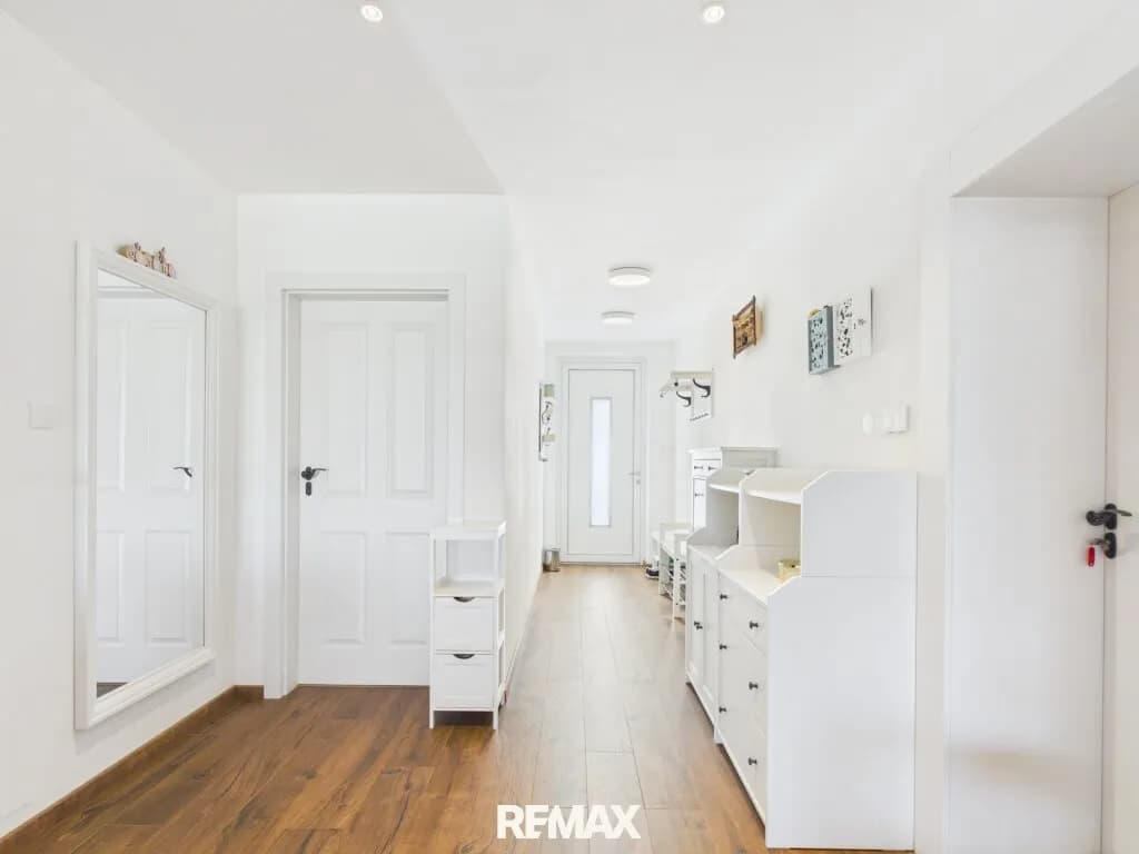6-Zimmer-Haus kaufen in Neusiedl am See – 182,2 m², € 580.000 – Bild 5 von 31