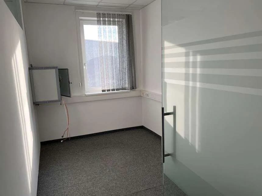 Gewerbeimmobilie mieten in Linz Land – 82 m², € 982 – Bild 2 von 10