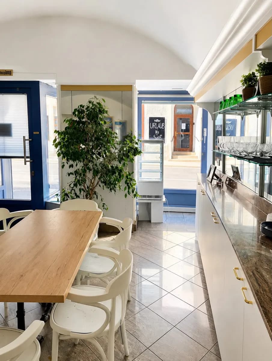 2-Zimmer-Gewerbeimmobilie mieten in Mödling – 97 m², € 1.900 – Bild 3 von 10