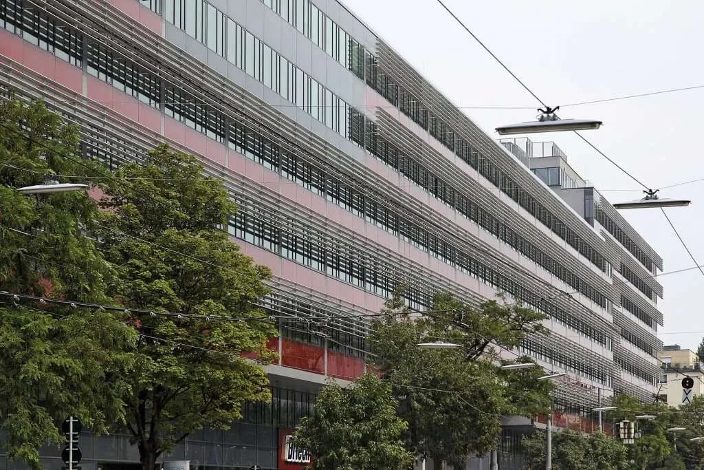 Gewerbeimmobilie mieten in Wien – 335 m², € 15 – Bild 2 von 5