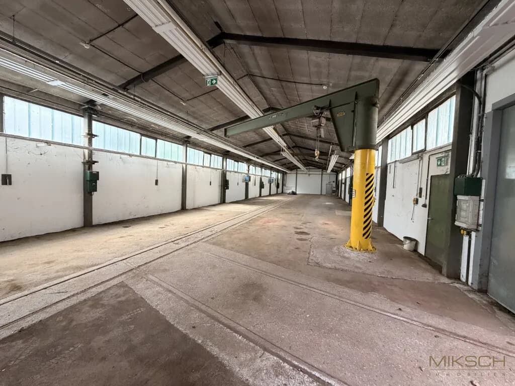 Gewerbeimmobilie mieten in Sankt Pölten – 450 m², € 1.125