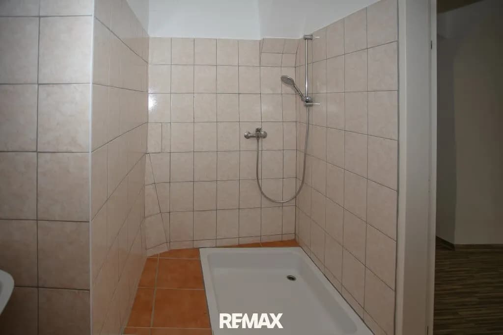 7-Zimmer-Haus kaufen in Horn – 220 m², € 227.000 – Bild 6 von 35