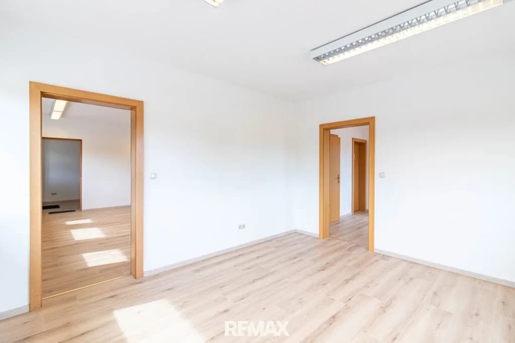 Gewerbeimmobilie mieten in Kirchdorf an der Krems – 84 m², € 820 – Bild 5 von 14