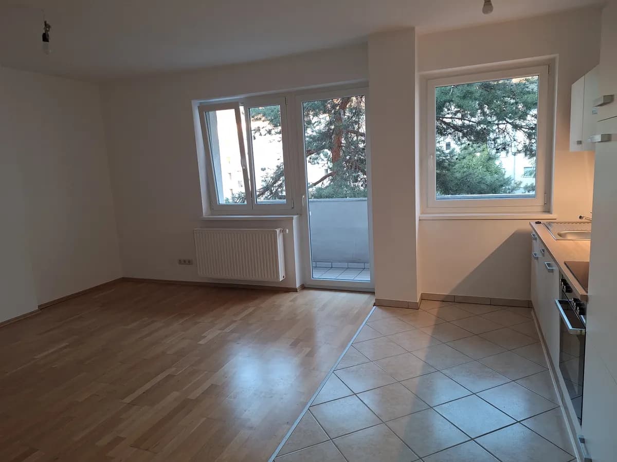 2-Zimmer-Wohnung mieten in Linz – 45 m², € 720 – Bild 2 von 4