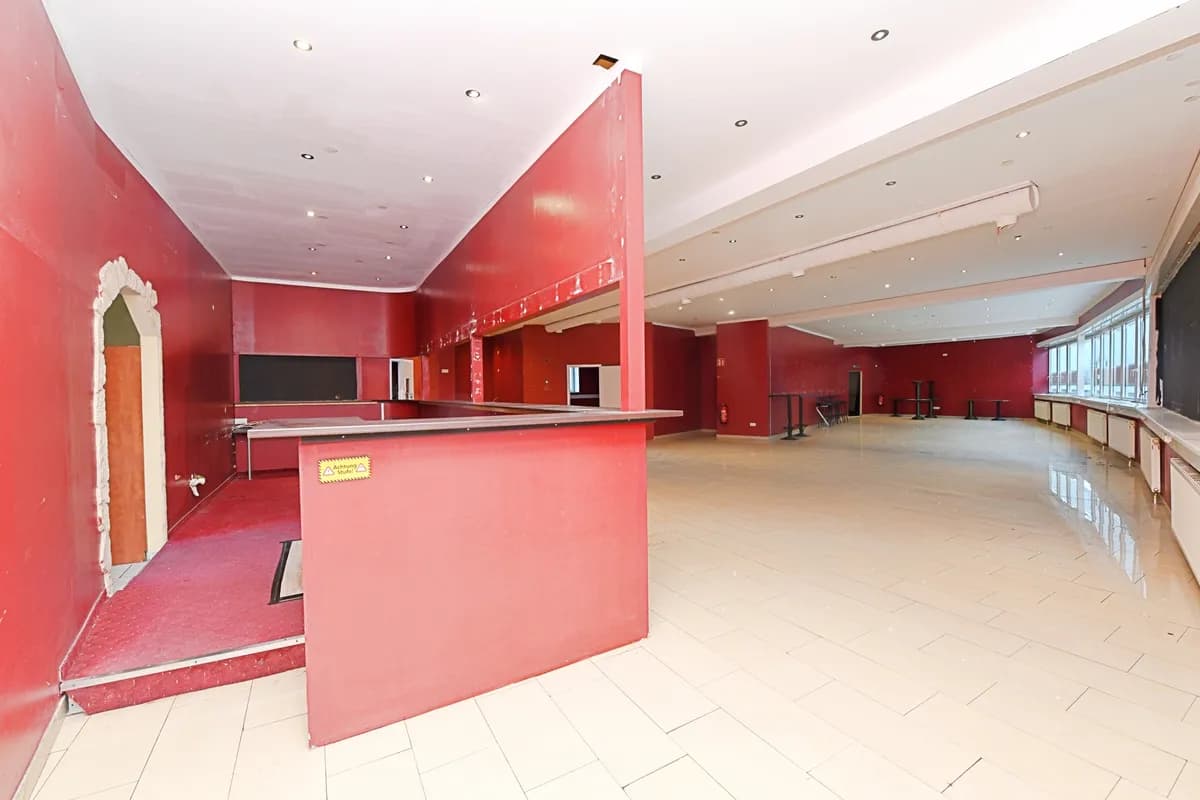 5-Zimmer-Gewerbeimmobilie mieten in Bludenz – 390 m², € 2.730 – Bild 6 von 28