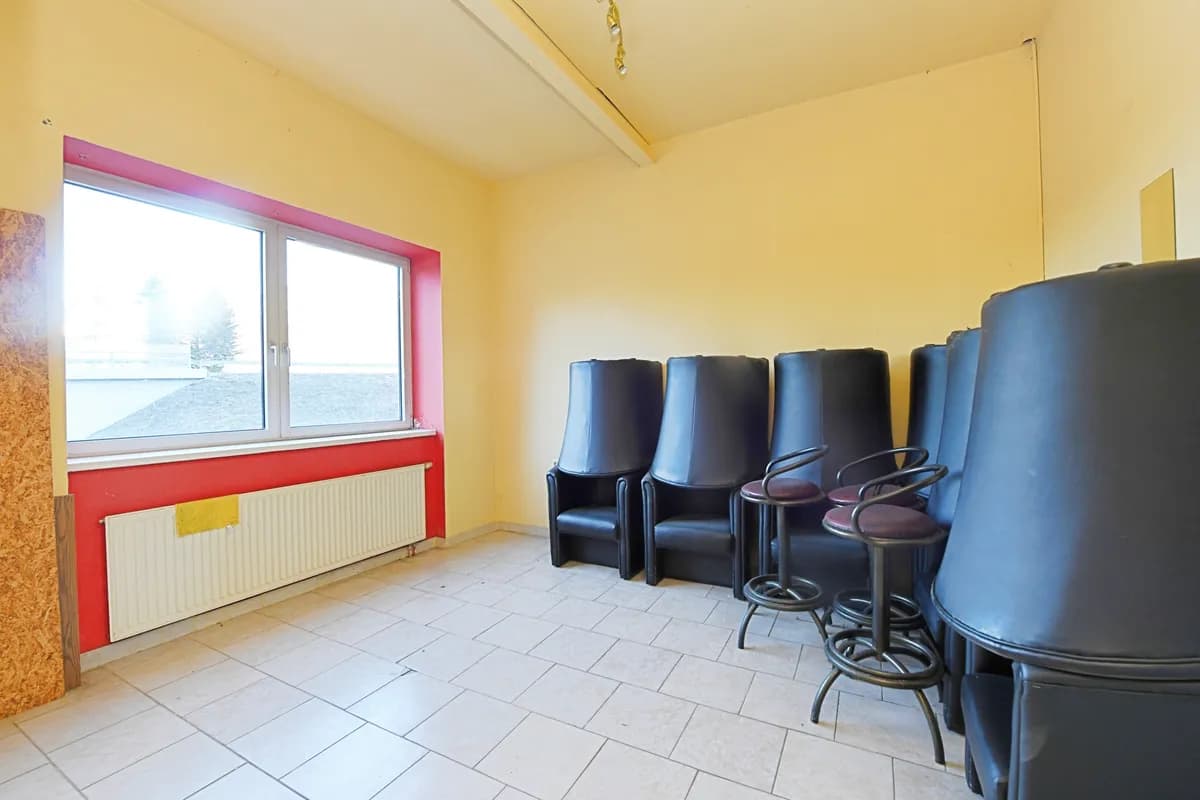 5-Zimmer-Gewerbeimmobilie mieten in Bludenz – 390 m², € 2.730 – Bild 12 von 28