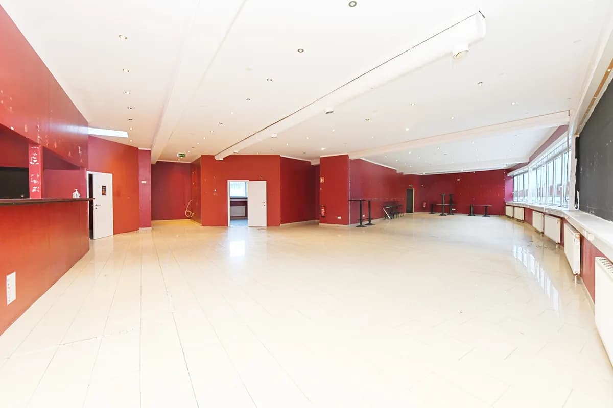5-Zimmer-Gewerbeimmobilie mieten in Bludenz – 390 m², € 2.730 – Bild 13 von 28