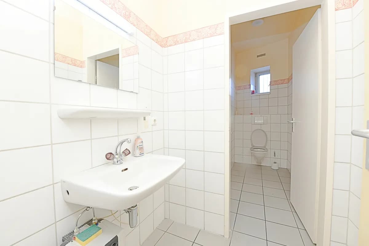 5-Zimmer-Gewerbeimmobilie mieten in Bludenz – 390 m², € 2.730 – Bild 17 von 28