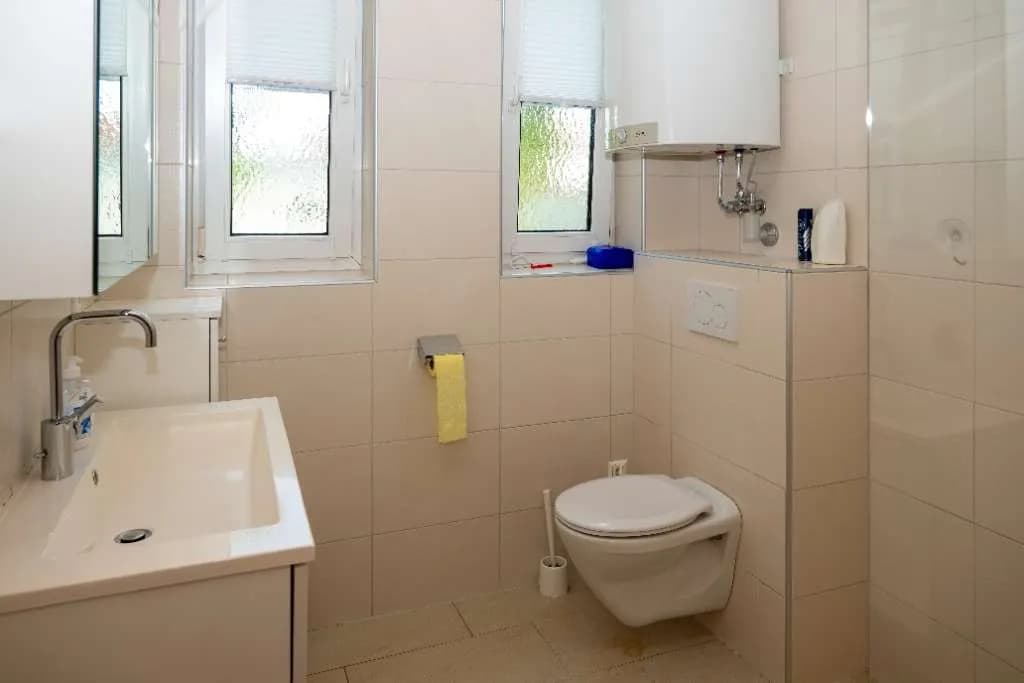 7-Zimmer-Haus kaufen in Neusiedl am See – 200 m², € 360.000 – Bild 8 von 37