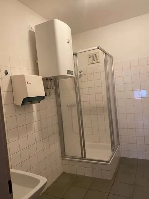 Gewerbeimmobilie mieten in Salzburg Stadt – 2 400 m², € 13.680 – Bild 7 von 10