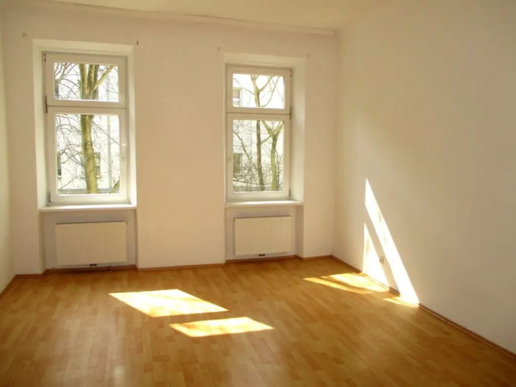 6-Zimmer-Wohnung mieten in Wien – 136 m², € 1.800 – Bild 1 von 12