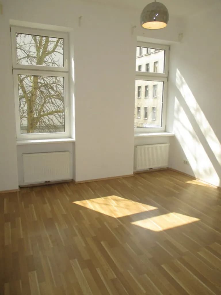 6-Zimmer-Wohnung mieten in Wien – 136 m², € 1.800 – Bild 2 von 12