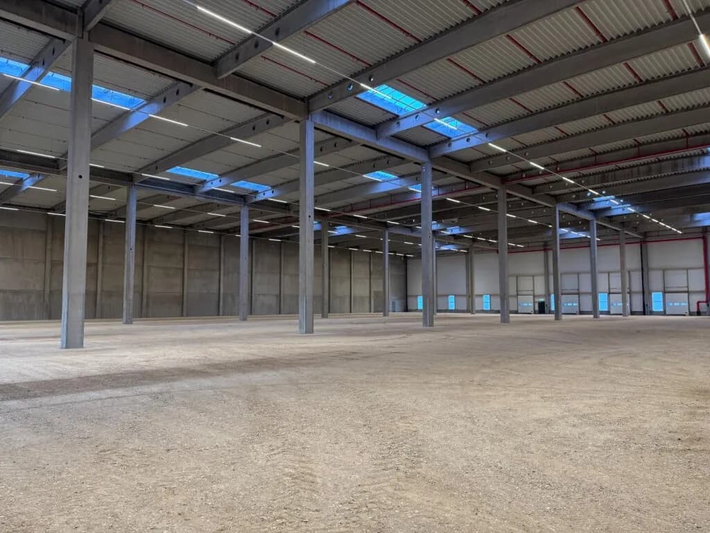 Immobilie mieten in Wels-Land – 2 350 m² – Bild 9 von 13