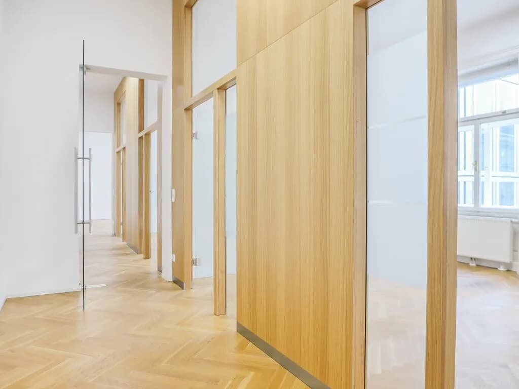12-Zimmer-Gewerbeimmobilie mieten in Wien – 481 m², € 13.060 – Bild 3 von 25