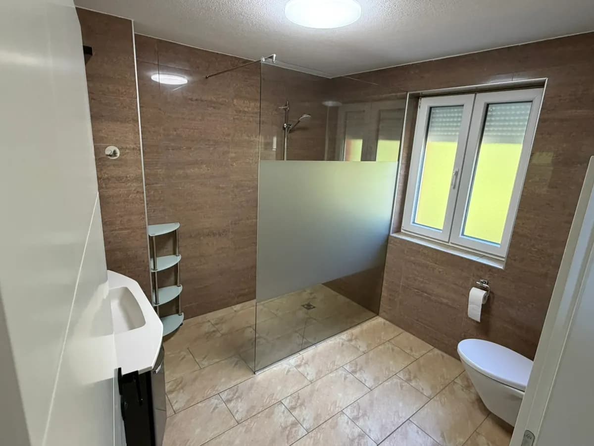 8-Zimmer-Haus mieten in Vöcklabruck – 180 m², € 1.300 – Bild 20 von 38