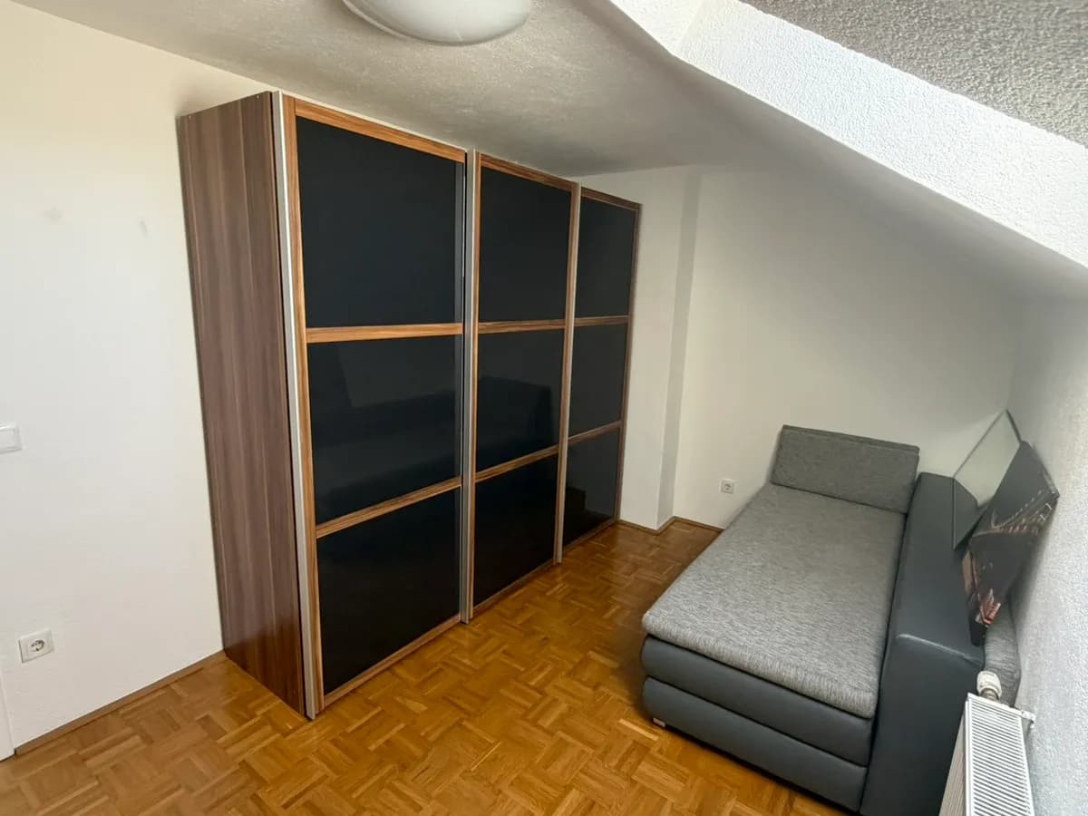 8-Zimmer-Haus mieten in Vöcklabruck – 180 m², € 1.300 – Bild 34 von 38