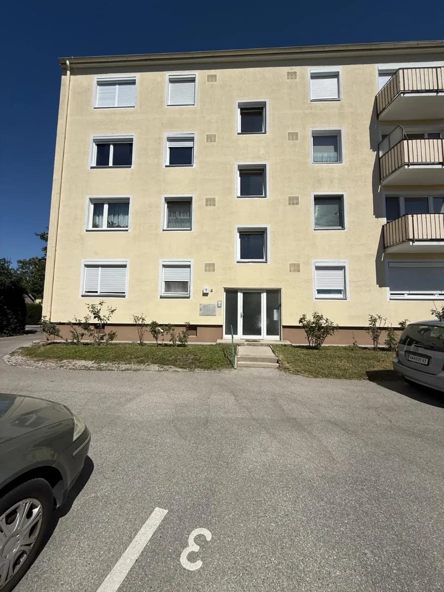 3-Zimmer-Wohnung mieten in Baden – 80 m², € 900