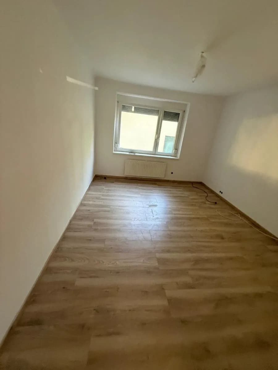 3-Zimmer-Wohnung mieten in Baden – 80 m², € 900 – Bild 3 von 13
