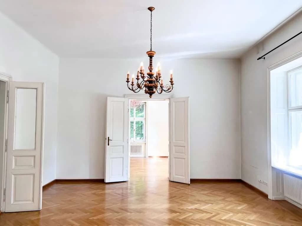 Gewerbeimmobilie mieten in Salzburg Stadt – 196 m², € 3.470