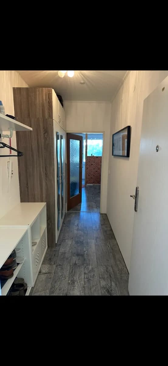 1-Zimmer-Wohnung mieten in Klagenfurt – 32 m², € 570 – Bild 2 von 9