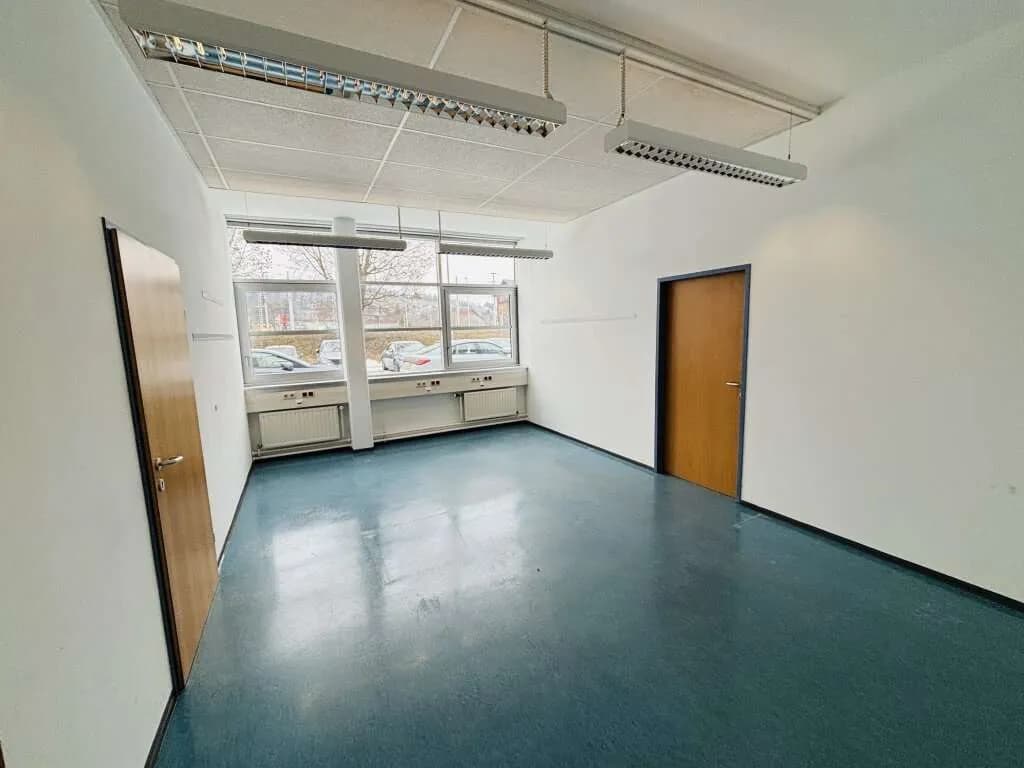 10-Zimmer-Gewerbeimmobilie mieten in Deutschlandsberg – 383 m², € 5.050 – Bild 14 von 20