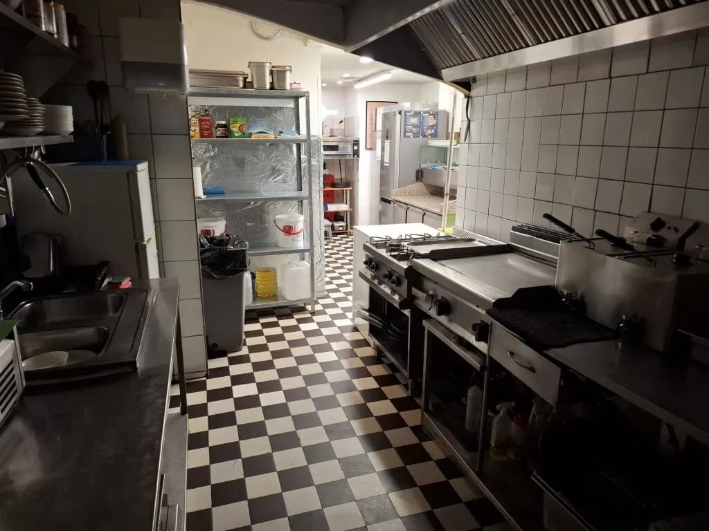 Gewerbeimmobilie mieten in Wien – 255 m², € 2.300 – Bild 7 von 7
