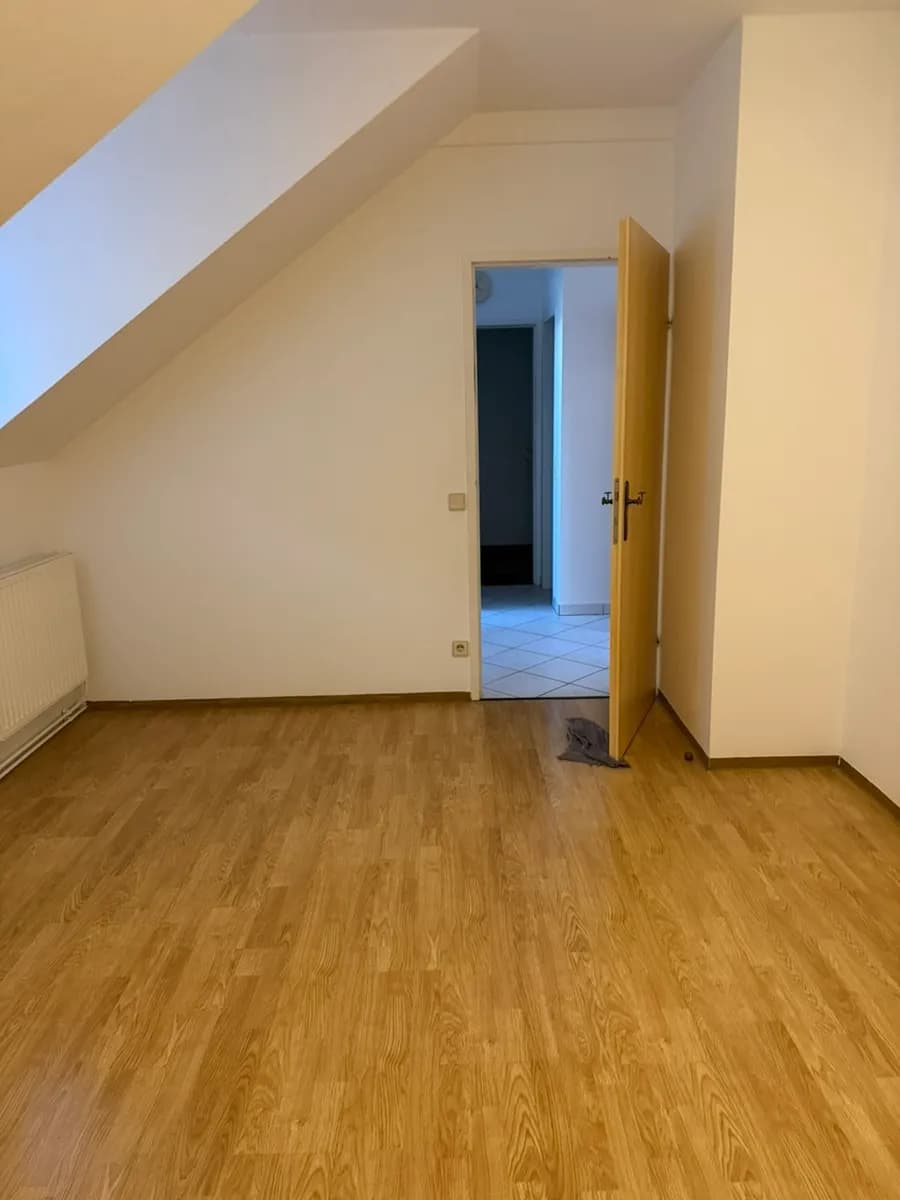 1-Zimmer-Wohnung mieten in Amstetten – 56 m², € 590 – Bild 7 von 11