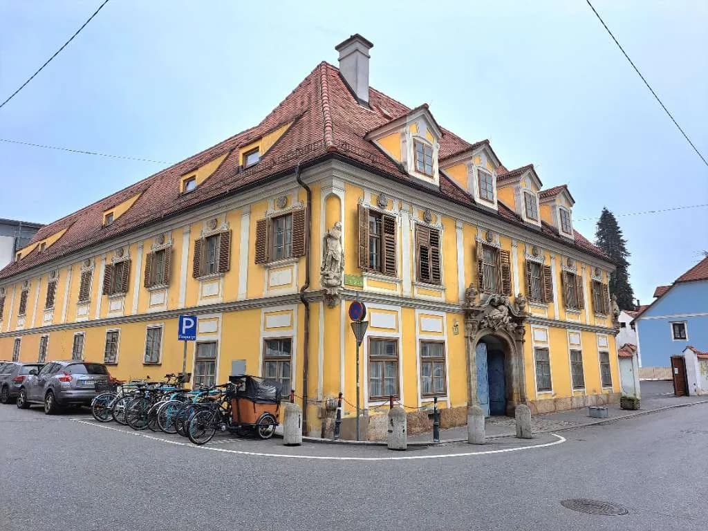 Immobilie mieten in Graz – 123 m², € 10