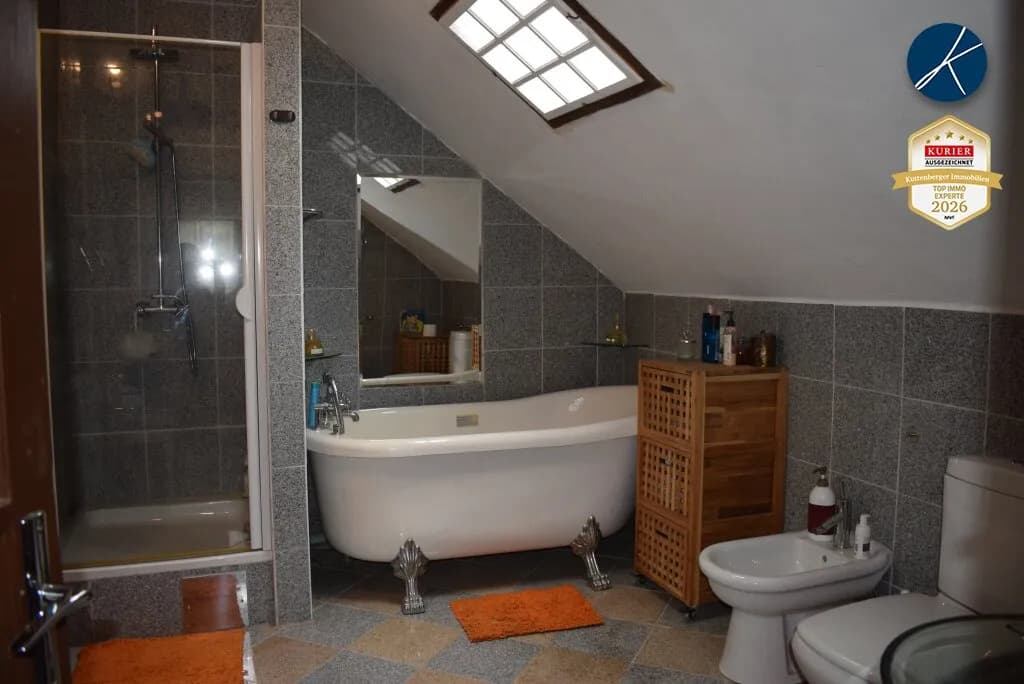 10-Zimmer-Immobilie kaufen in Neunkirchen – 380 m², € 498.000 – Bild 15 von 28