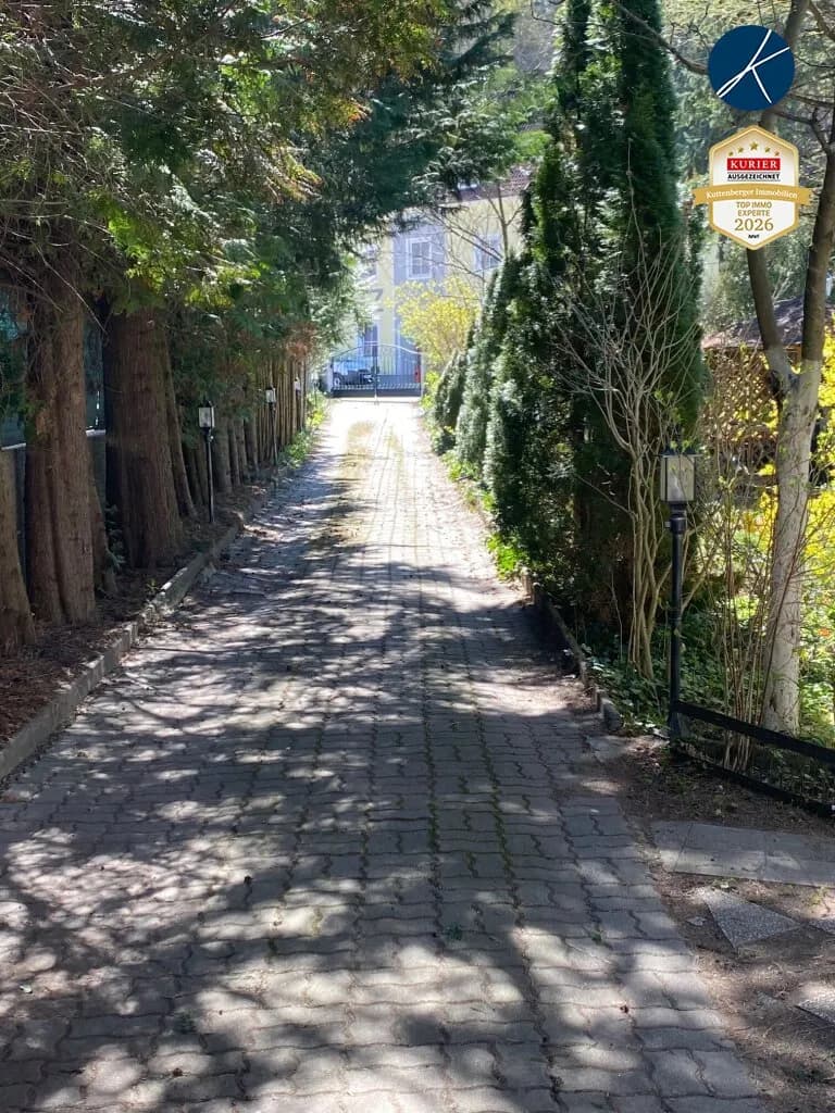 10-Zimmer-Immobilie kaufen in Neunkirchen – 380 m², € 498.000 – Bild 27 von 28