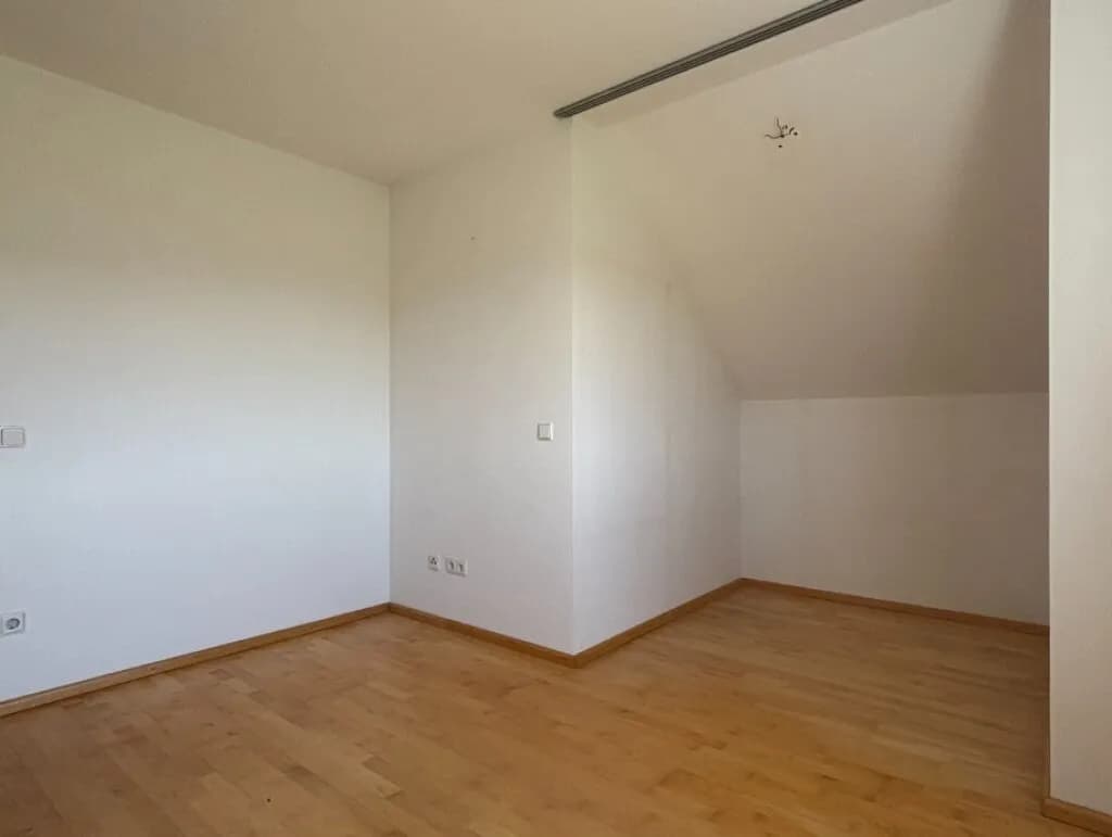 5-Zimmer-Wohnung kaufen in Leibnitz – 101 m², € 188.000 – Bild 7 von 23