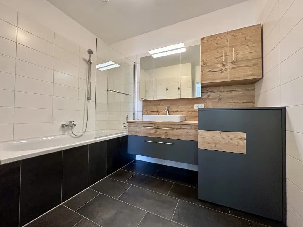 2-Zimmer-Wohnung mieten in Gmunden – 55,97 m², € 1.047 – Bild 5 von 10
