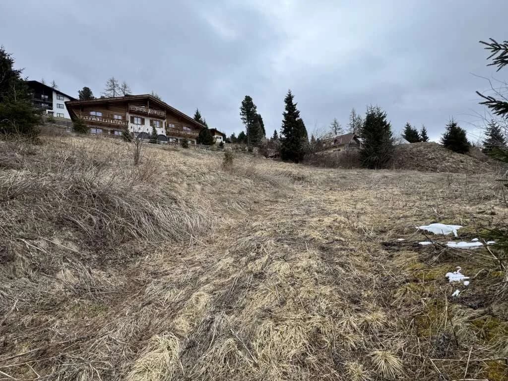 Immobilie kaufen in Feldkirchen – 1 096 m², € 239.000 – Bild 2 von 3
