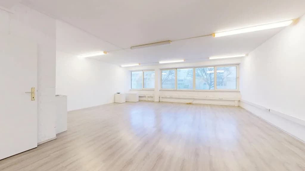 6-Zimmer-Gewerbeimmobilie mieten in Wien – 255 m², € 1.627 – Bild 2 von 19