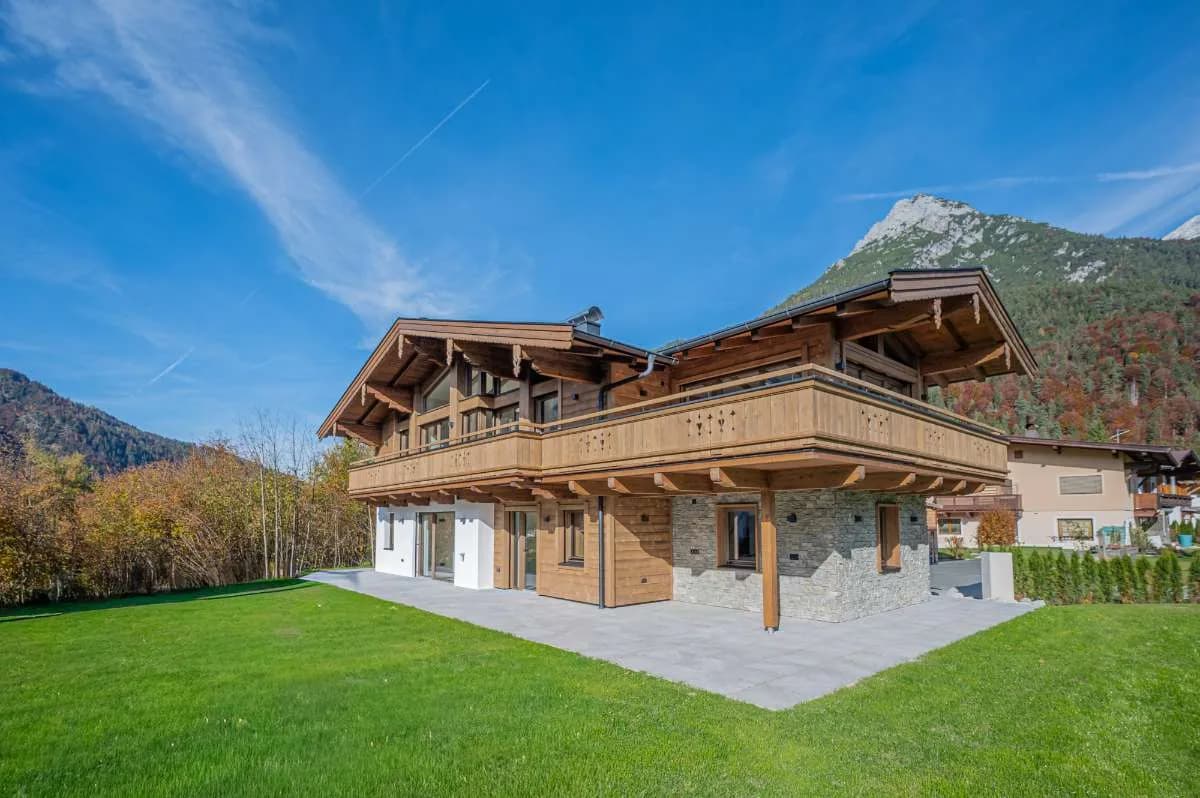 5-Zimmer-Haus kaufen in Kitzbühel – 281 m², € 1.990.000
