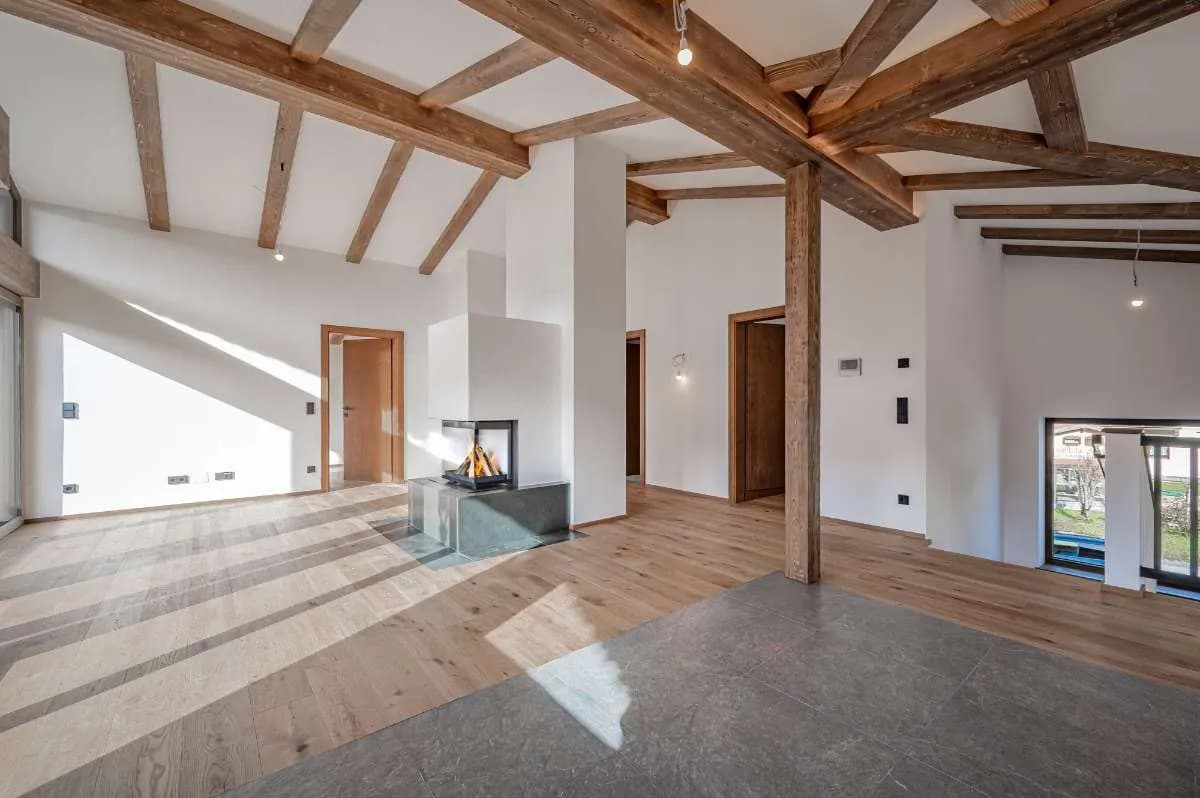 5-Zimmer-Haus kaufen in Kitzbühel – 281 m², € 1.990.000 – Bild 2 von 6