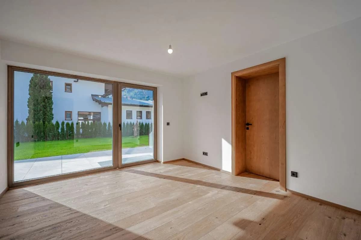 5-Zimmer-Haus kaufen in Kitzbühel – 281 m², € 1.990.000 – Bild 4 von 6