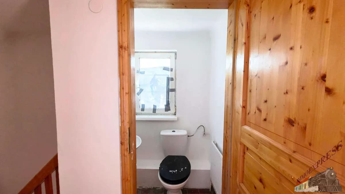 7-Zimmer-Haus mieten in Mistelbach – 200 m², € 1.450 – Bild 18 von 23